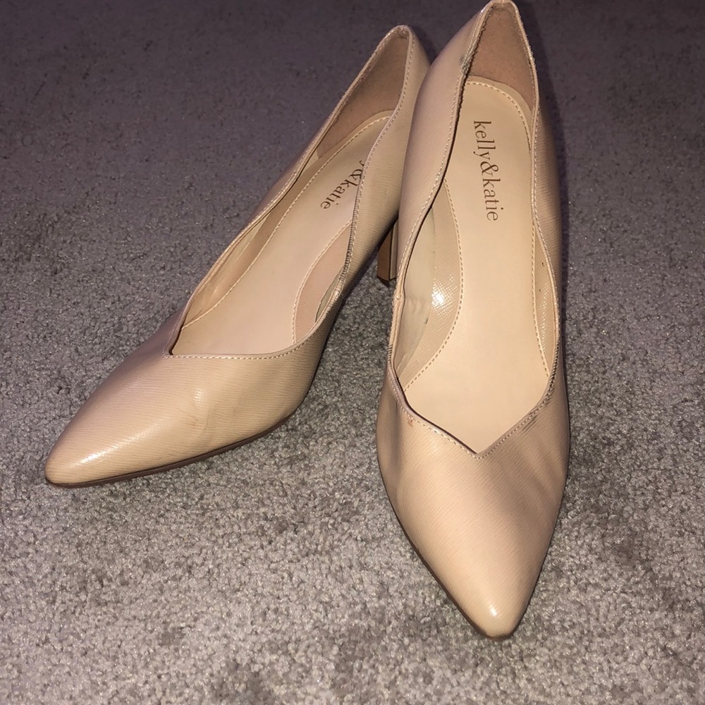 Low professional nude heels